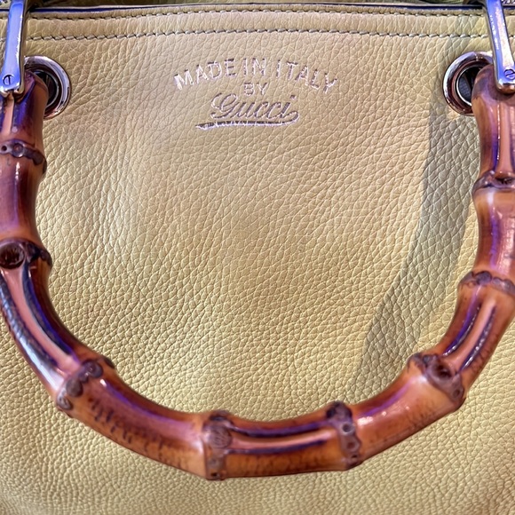 Large Gucci Shopper in great condition17 x 12 x 8 - Picture 3 of 11